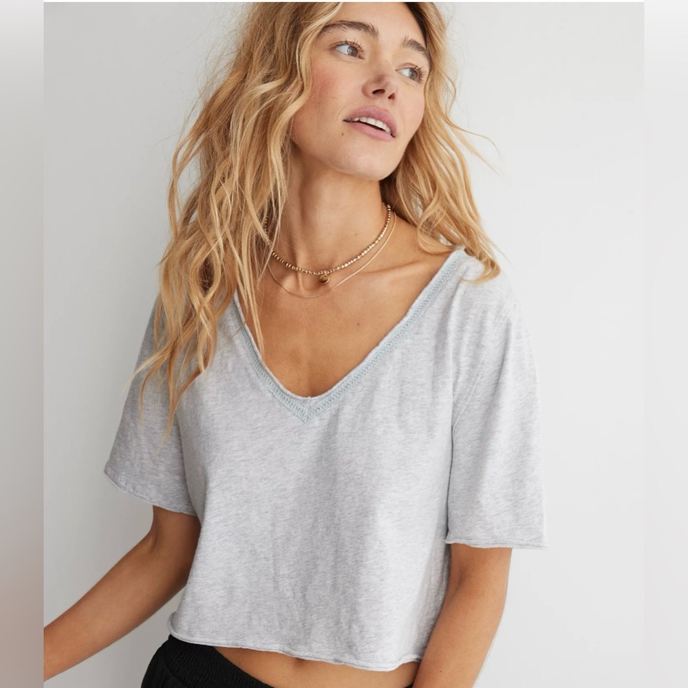 Aerie large V-neck crop in light tan